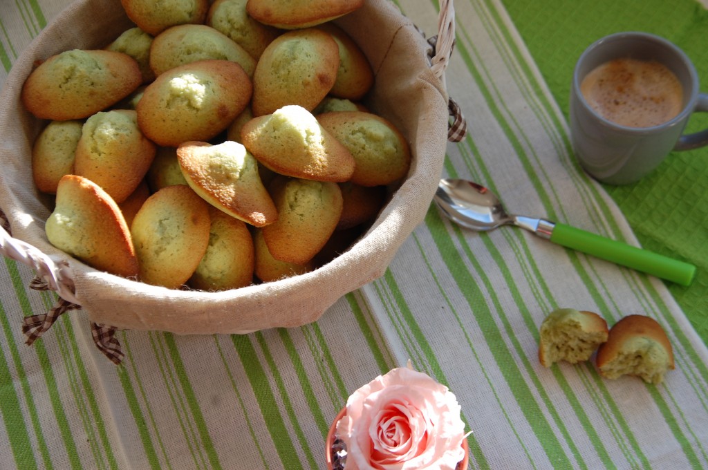 Madeleines à la pistache