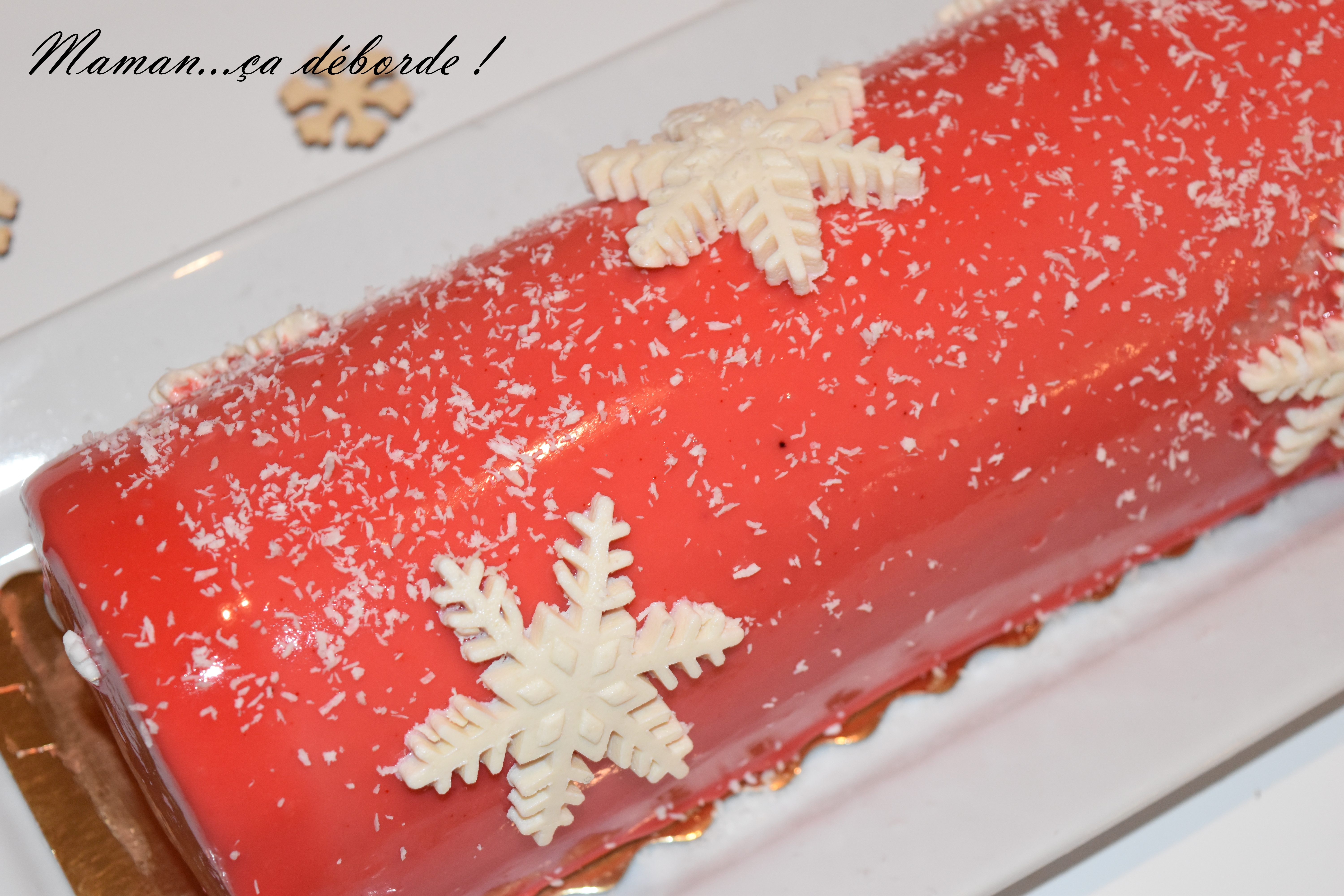 Bûche vanille insert fraise