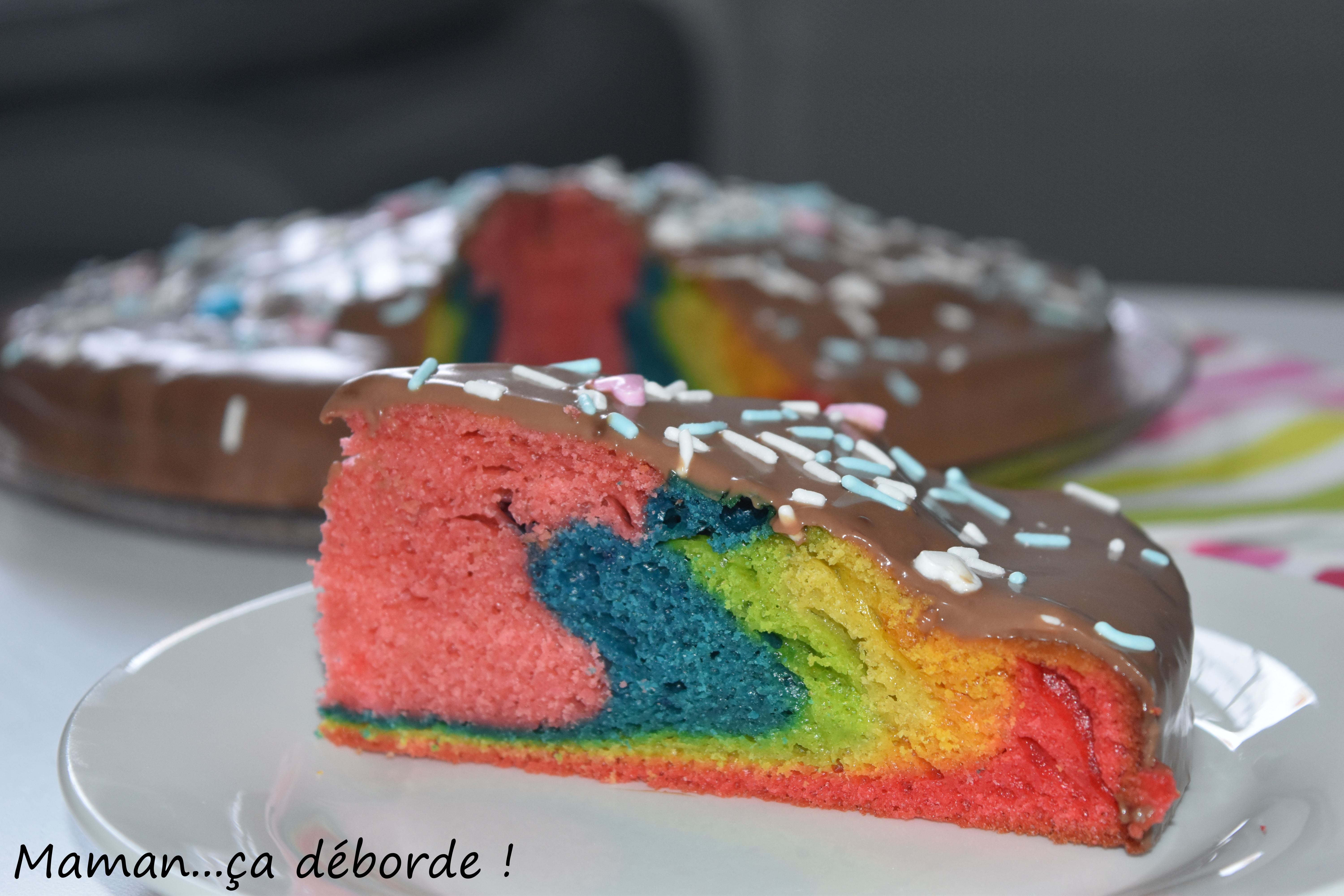 Gâteau arc-en-ciel - recette gâteau d'anniversaire