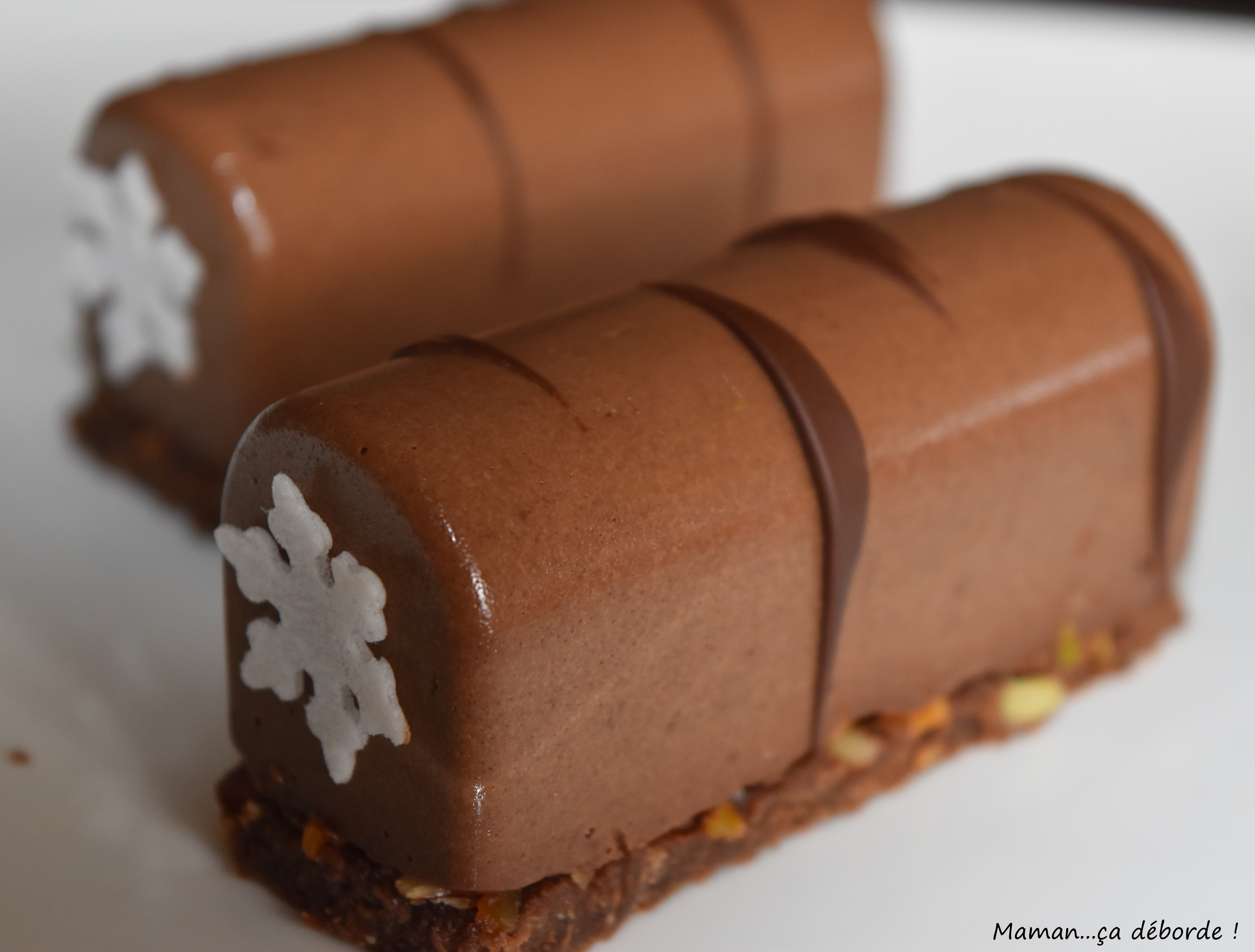 Mini bûches chocolat et praliné - Recette par Les filles, à table !