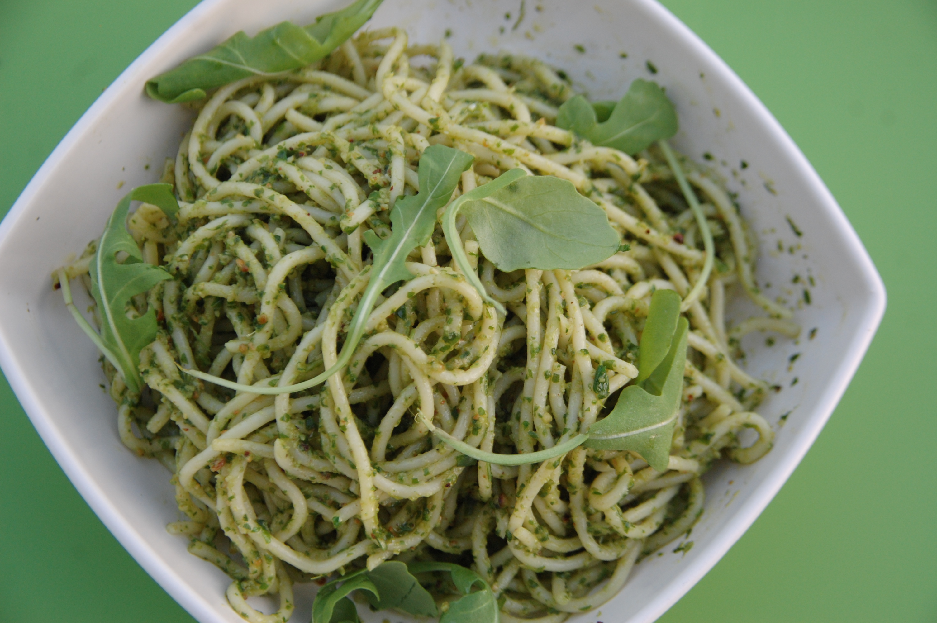 Spaghettis Au Pesto De Roquette