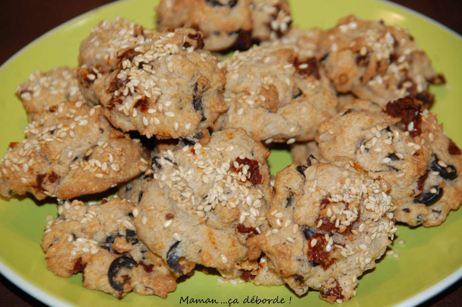 Cookies sarrasin, olives noires et tomates séchées