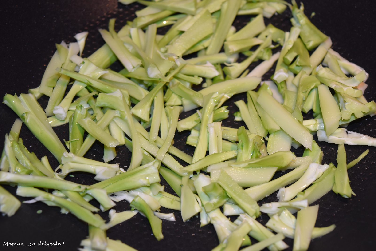 Wok de brocolis aux noix de cajou