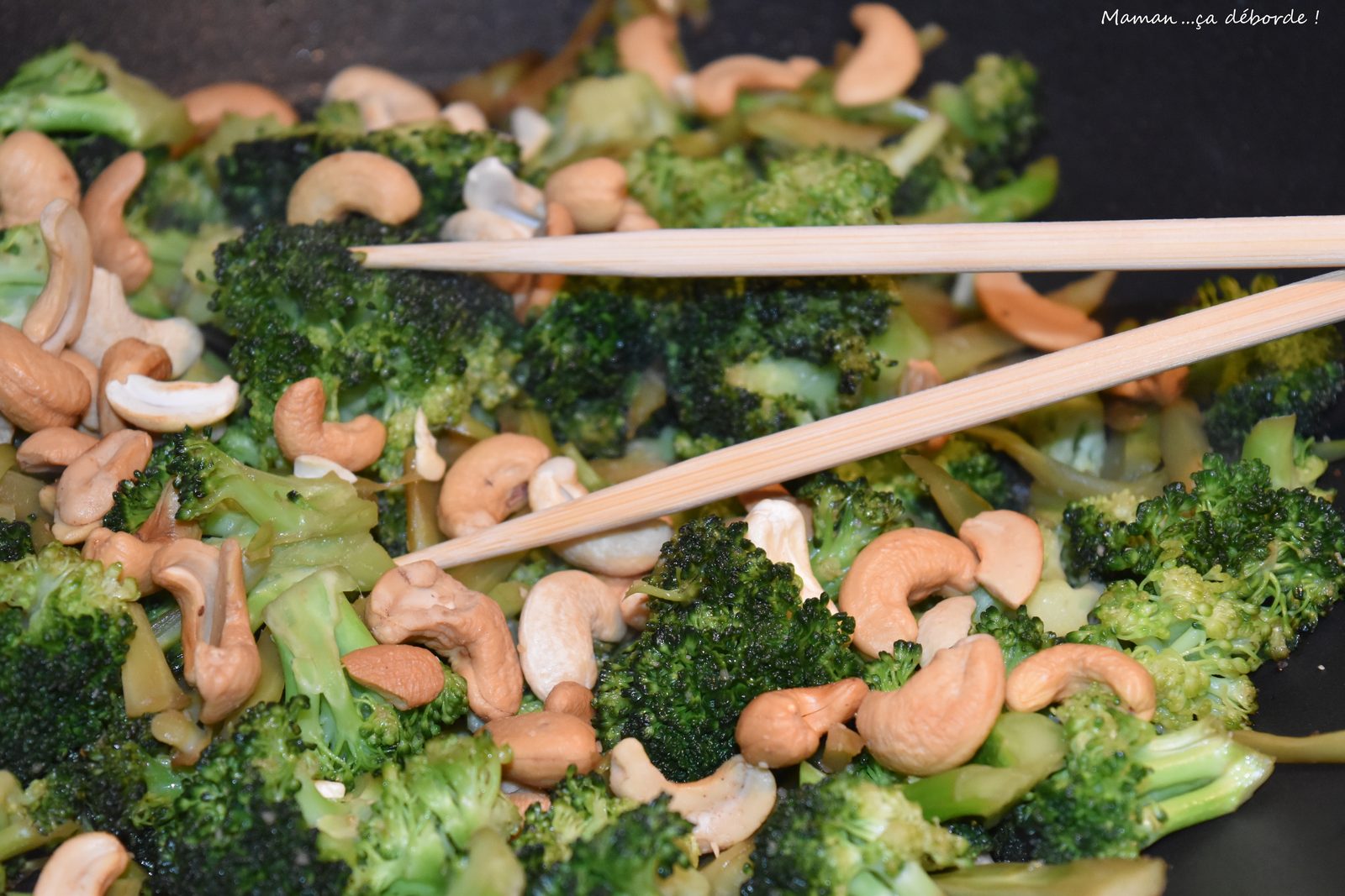 Wok de brocoli aux noix de cajou