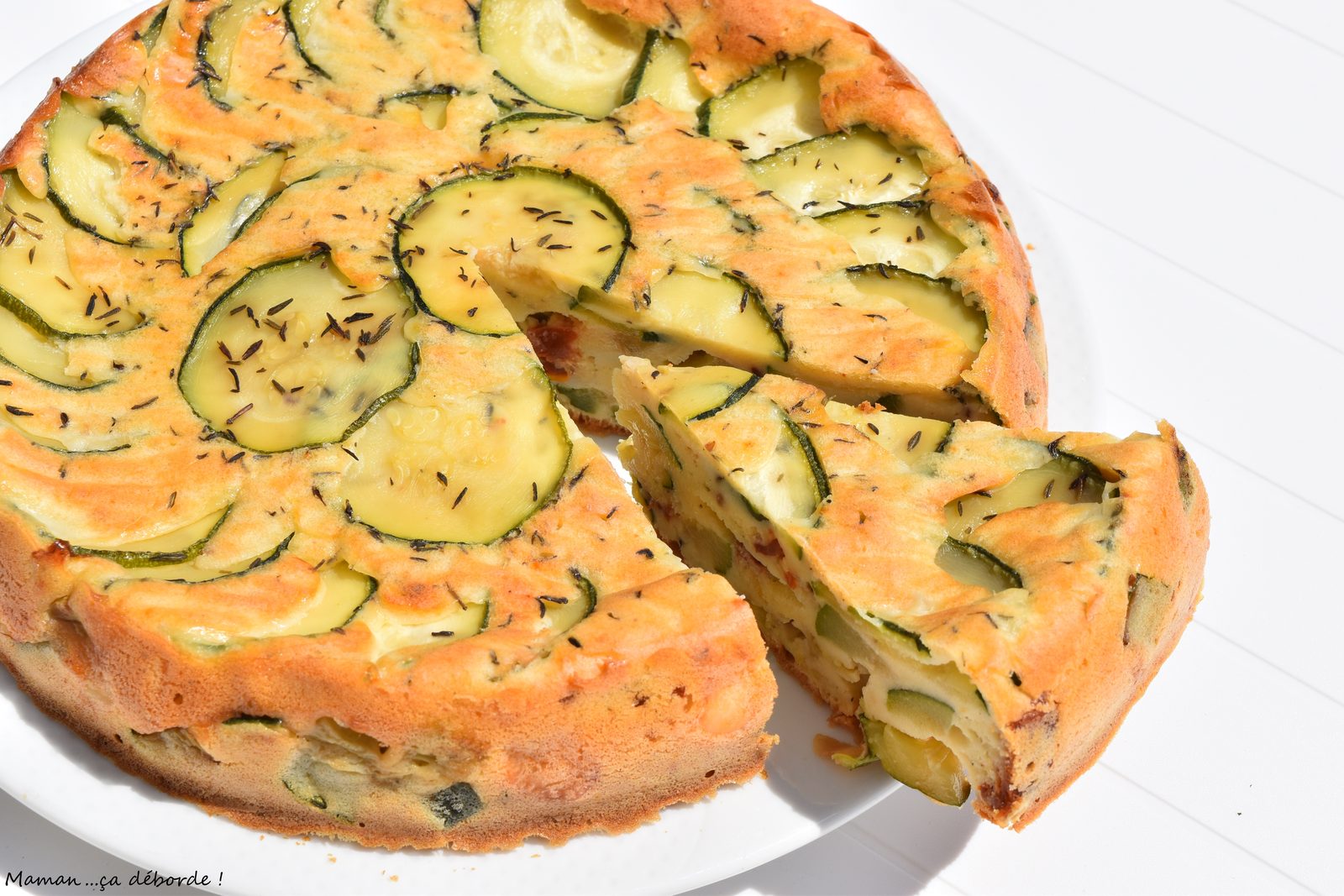 Gâteau renversé au yaourt et courgettes grillées