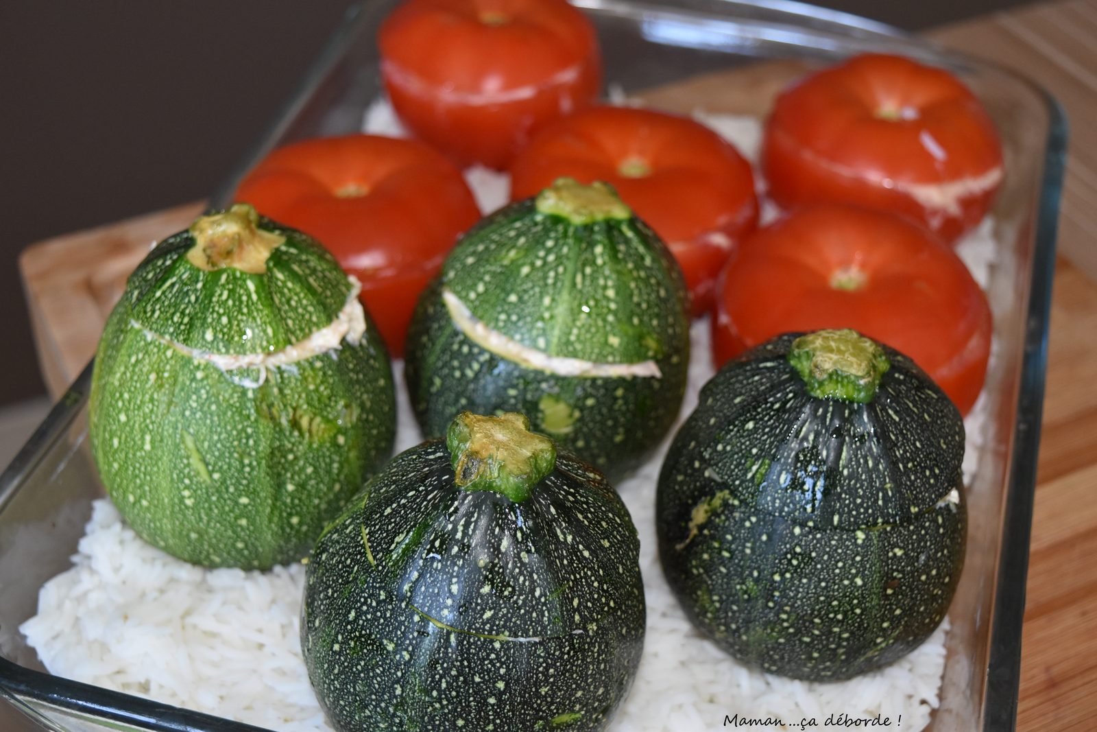 Tomates et courgettes farcies au fromage frais et maquereau