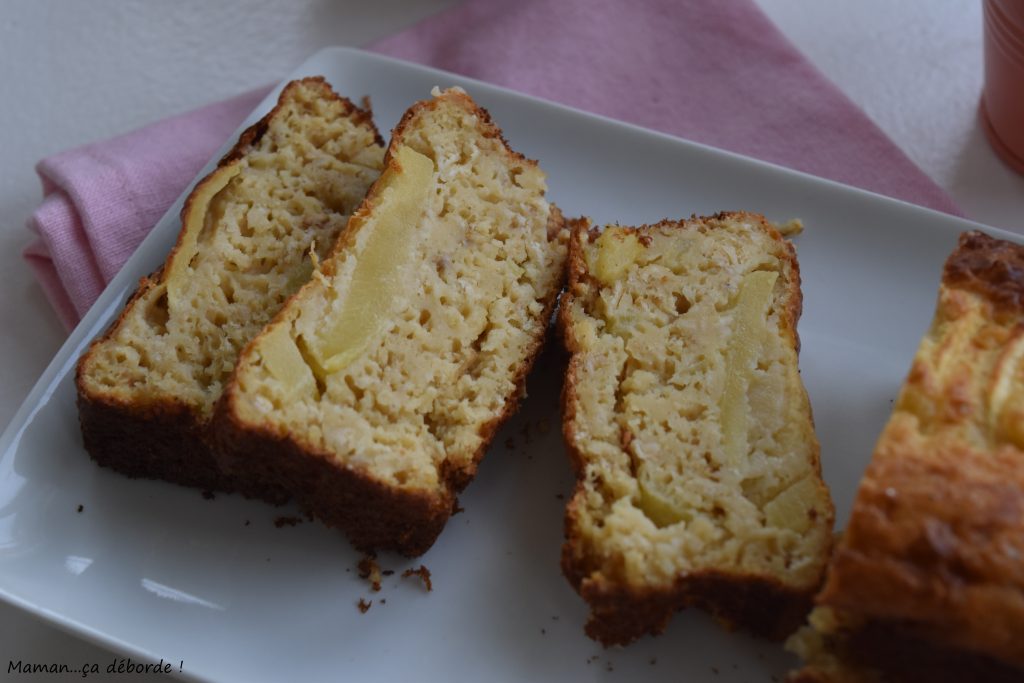 Cake Aux Pommes Et Flocons D'avoine - Maman...ça Déborde