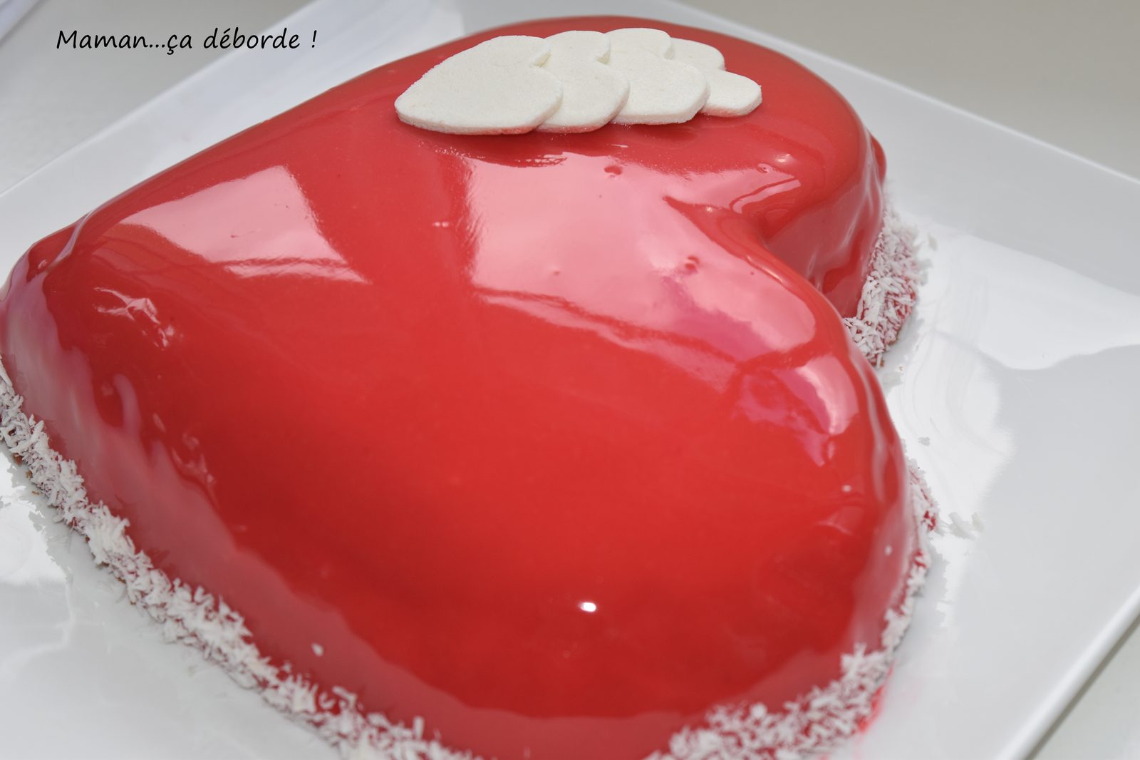 Bavarois coeur bombé et glaçage miroir
