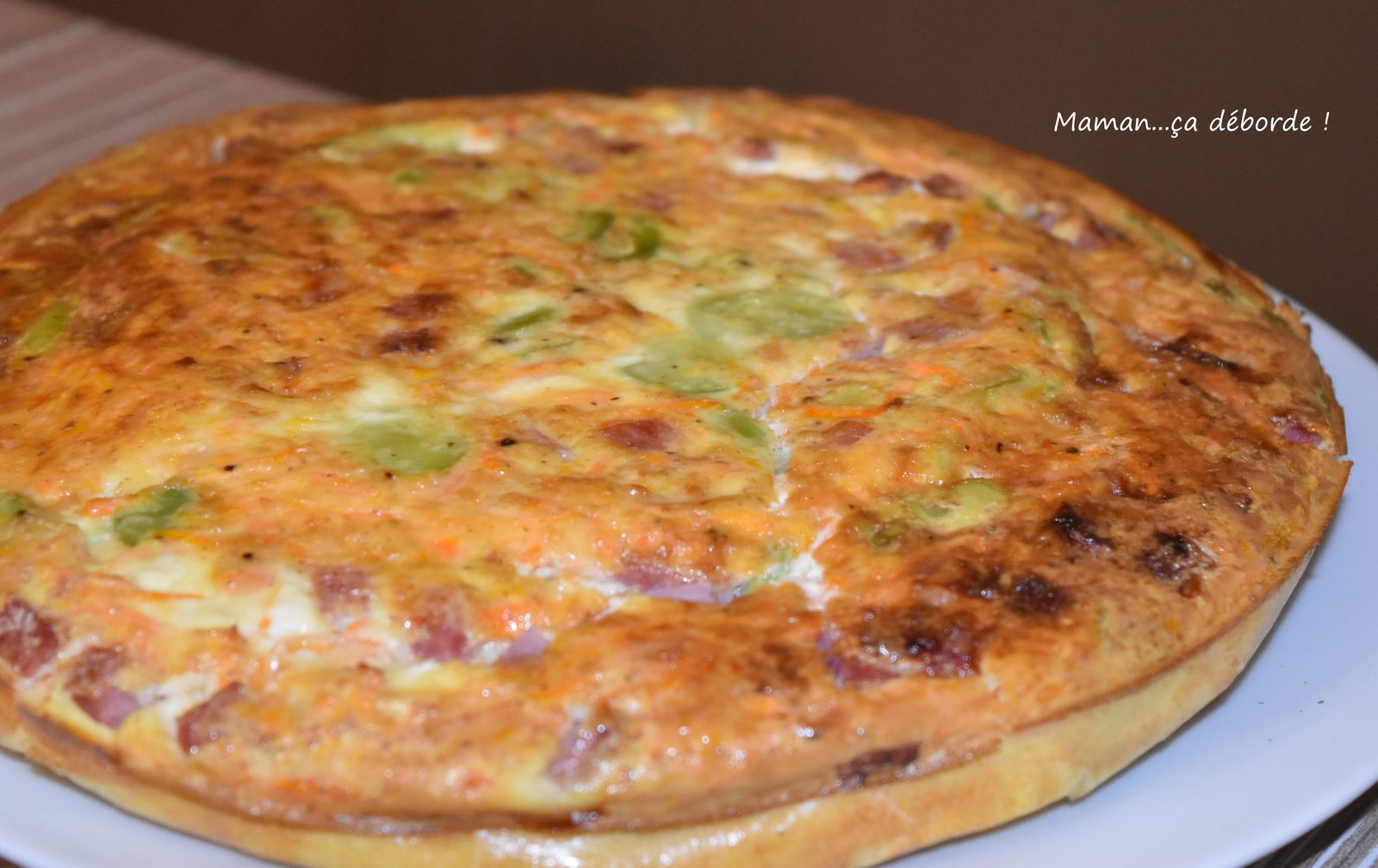 Quiche sans pâte fève, carotte et dés de jambon