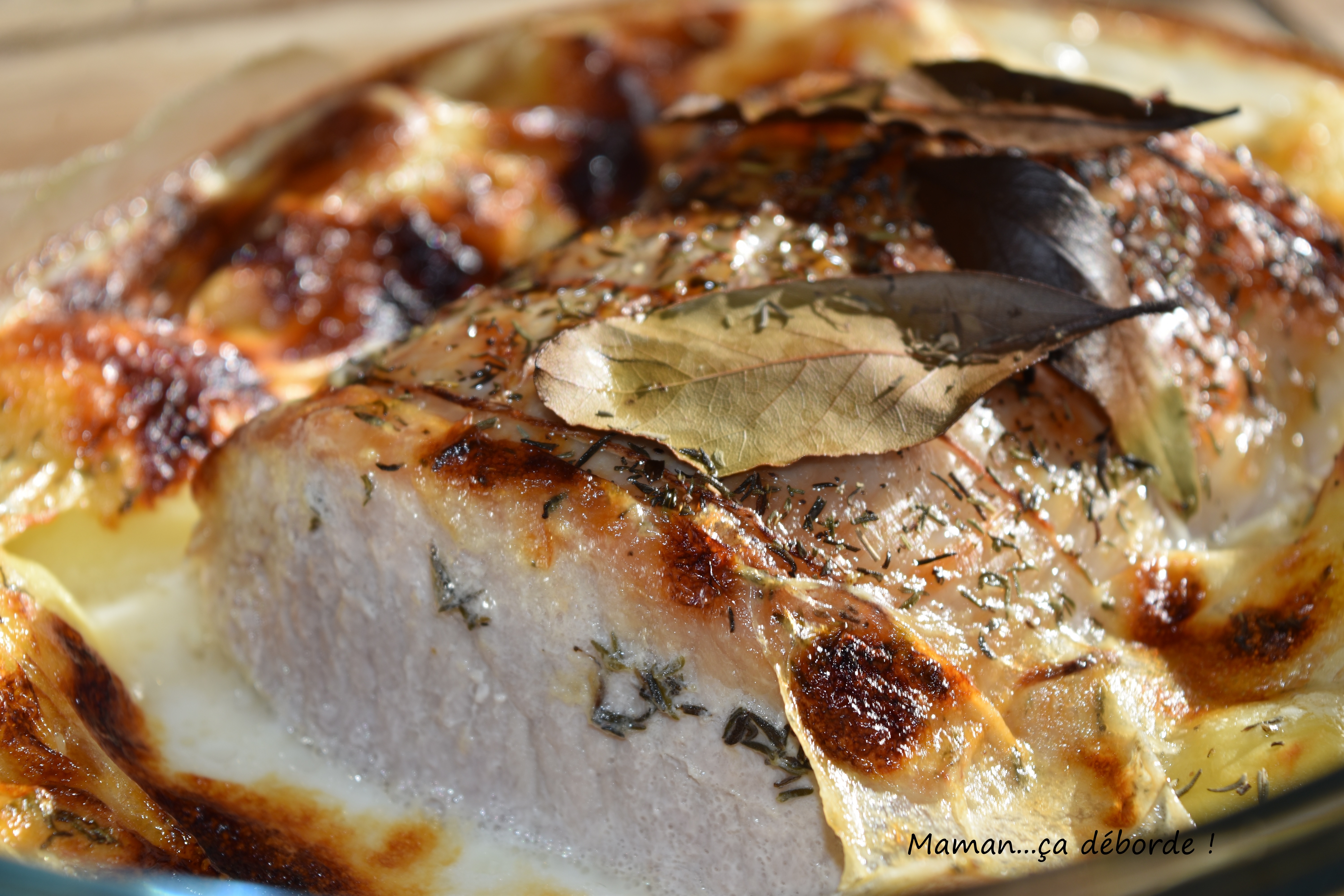 Rôti de porc au lait avec ses pommes de terre fondantes - Maman...ça