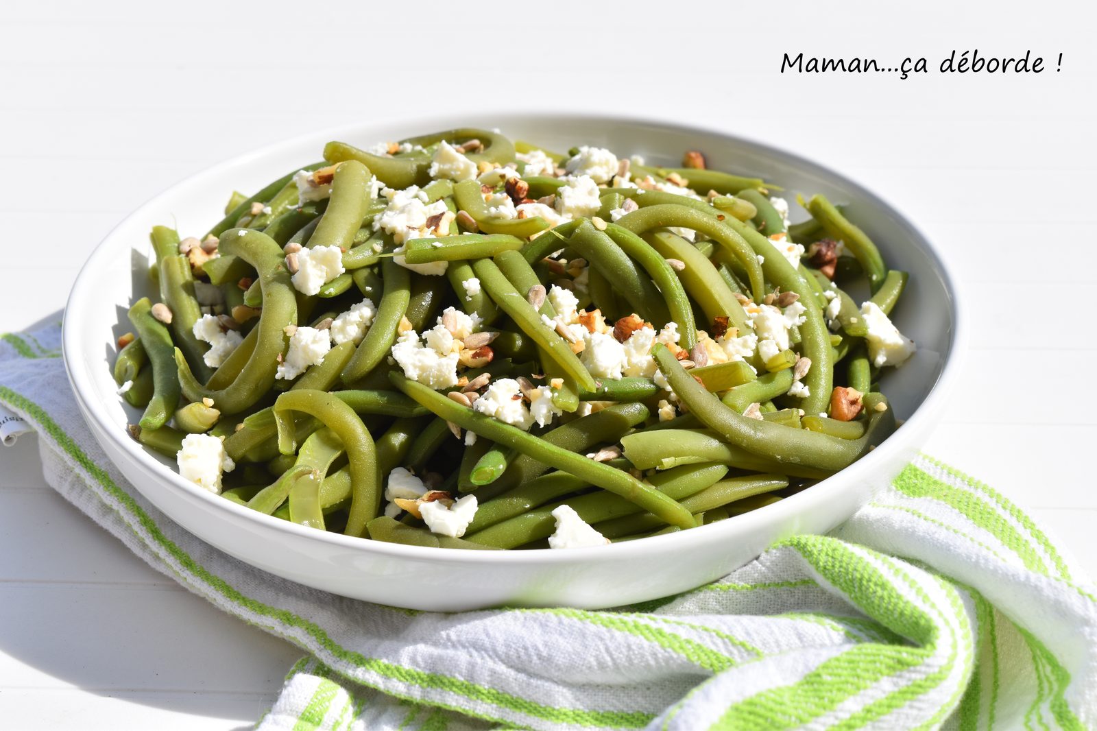 Salade de haricots verts, feta et graines
