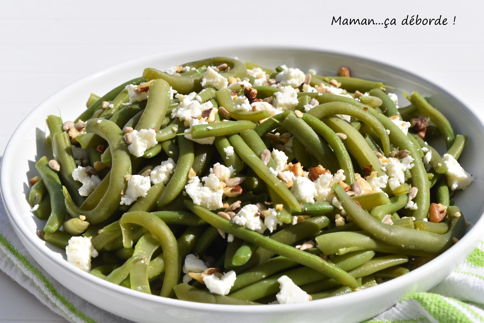 Salade de haricots verts, feta et graines