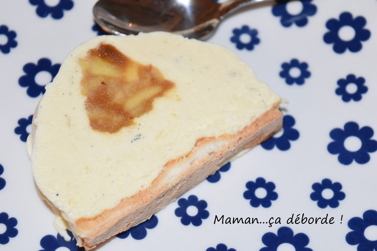 Bûche vanille et pommes cramélisées