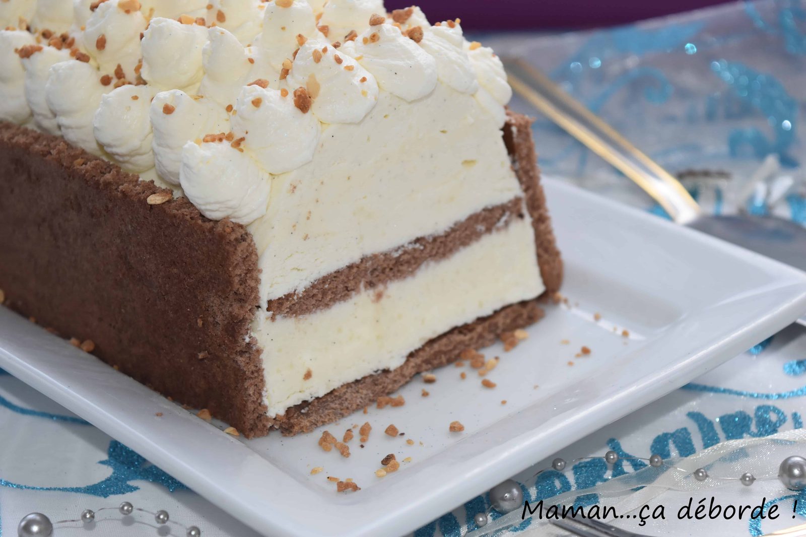 Buche choco, vanille et praliné