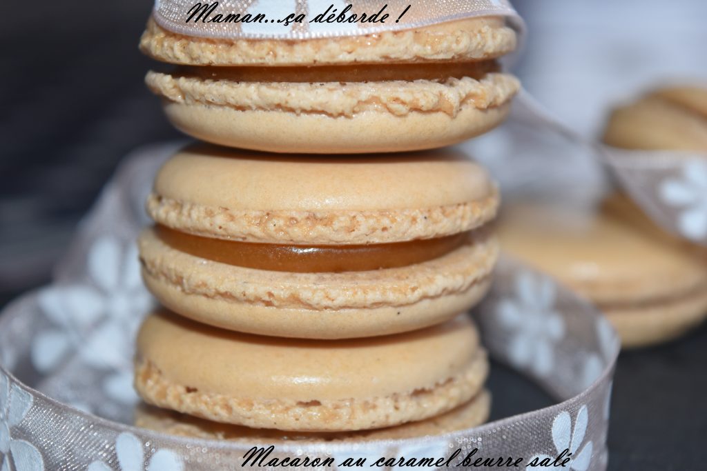 Macarons au caramel beurre salé - Maman...ça déborde