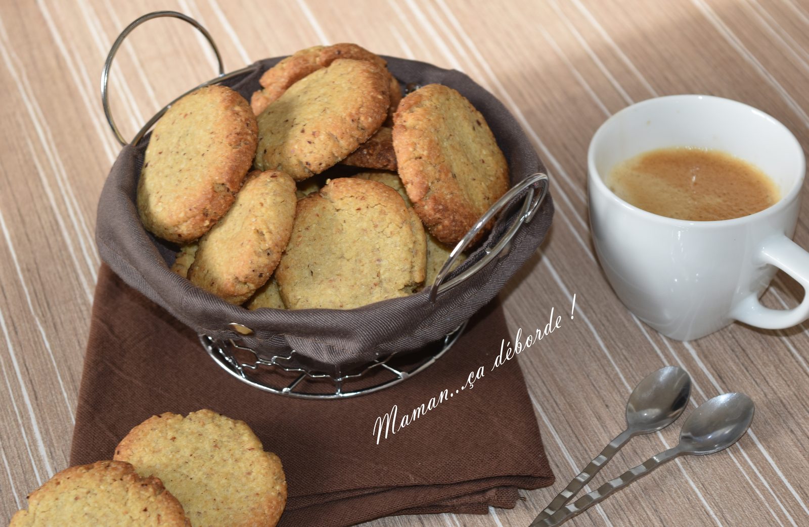 Biscuits moelleux à la noisette