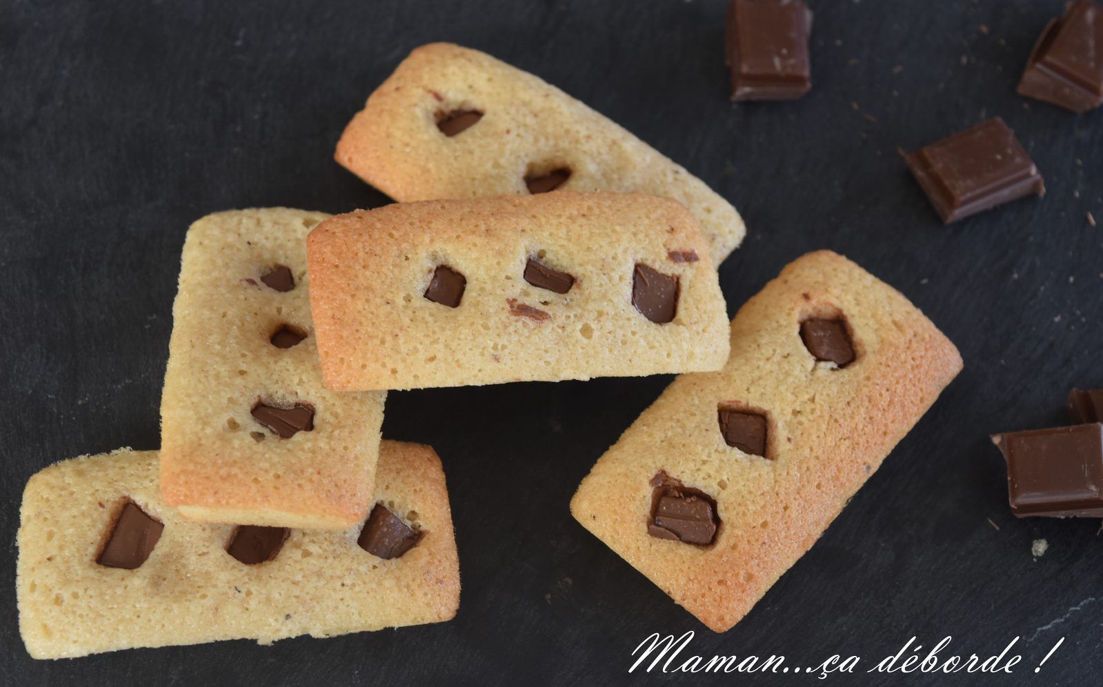 Financier fève tonka et chocolat au lait
