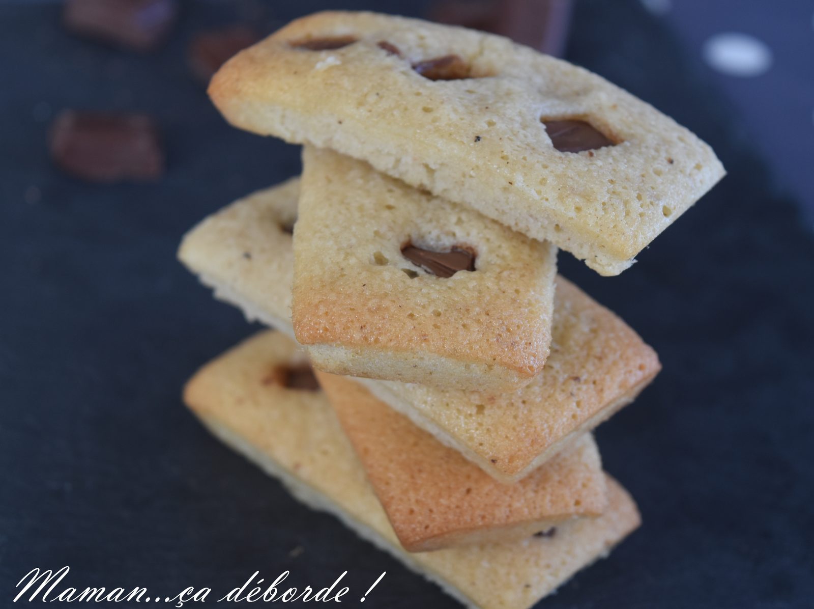 Financier fève tonka et chocolat au lait