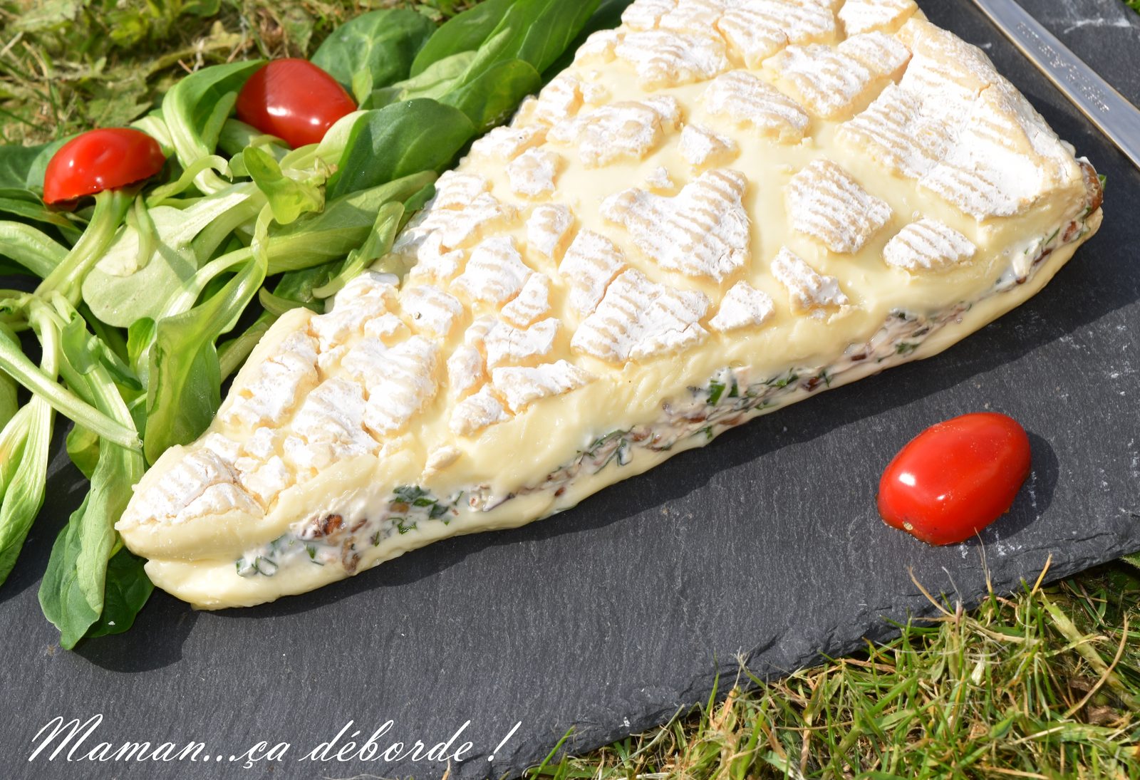Brie farci aux herbes