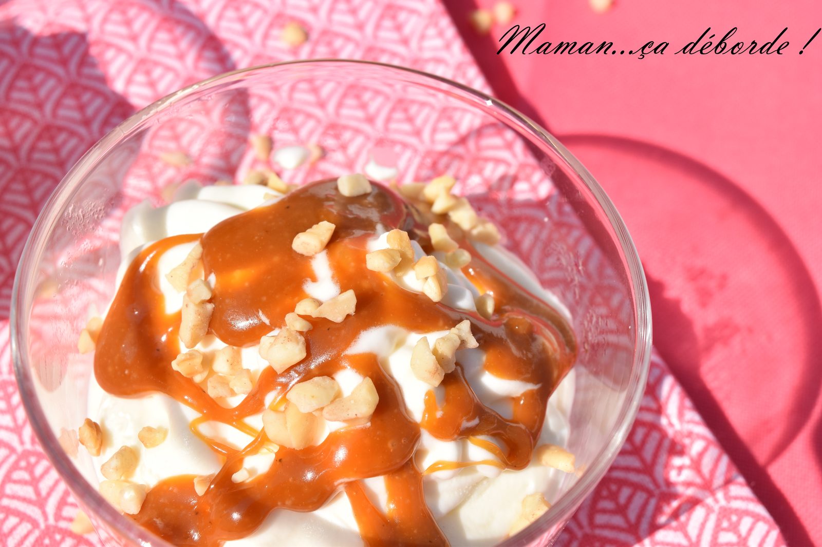Glace façon sundae