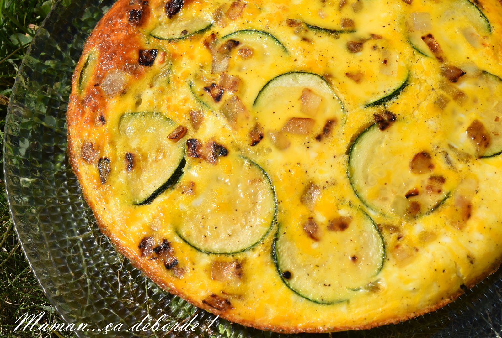 Omelette au four courgette, feta et oignon
