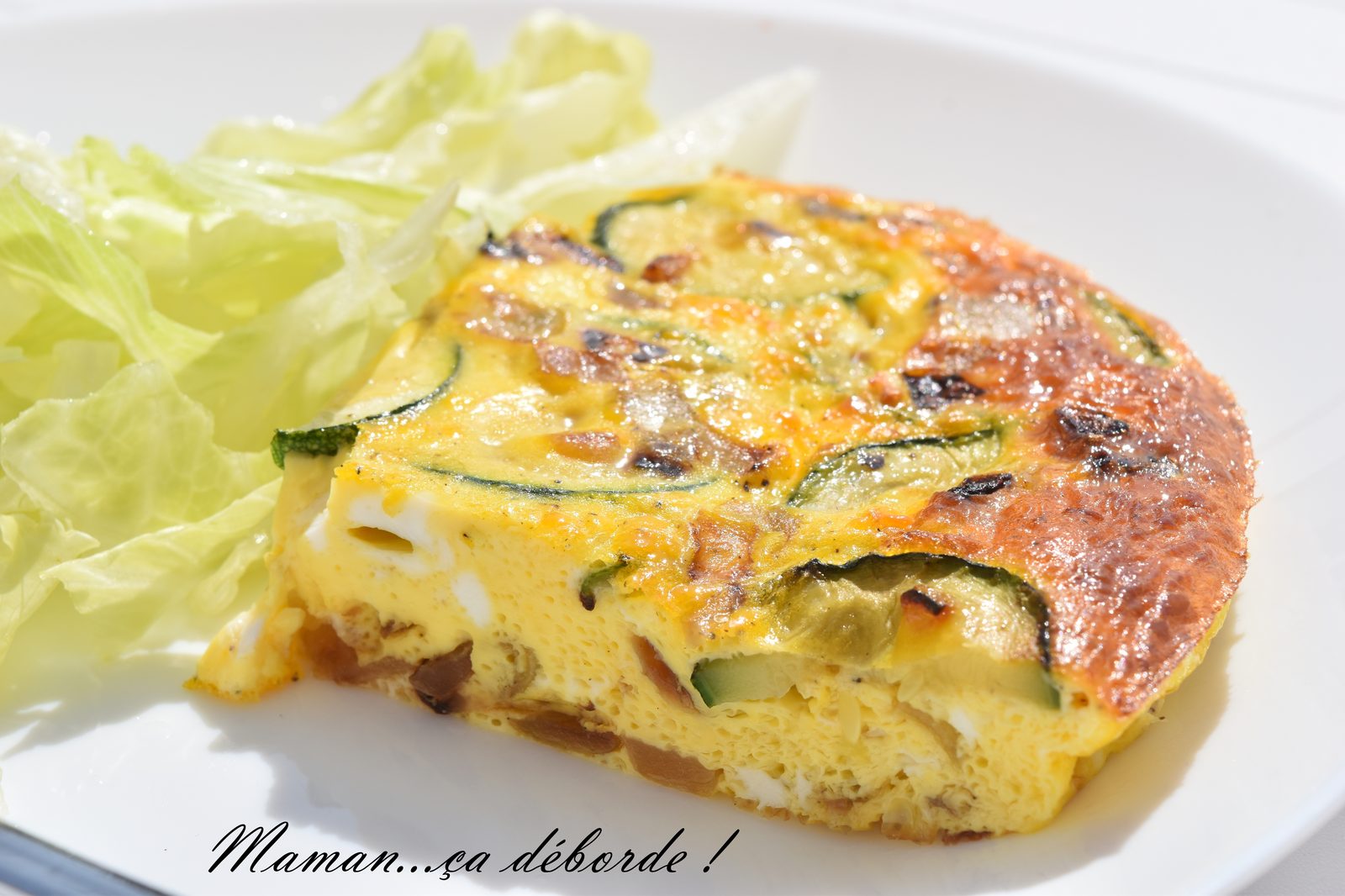 Omelette au four courgette, feta et oignon