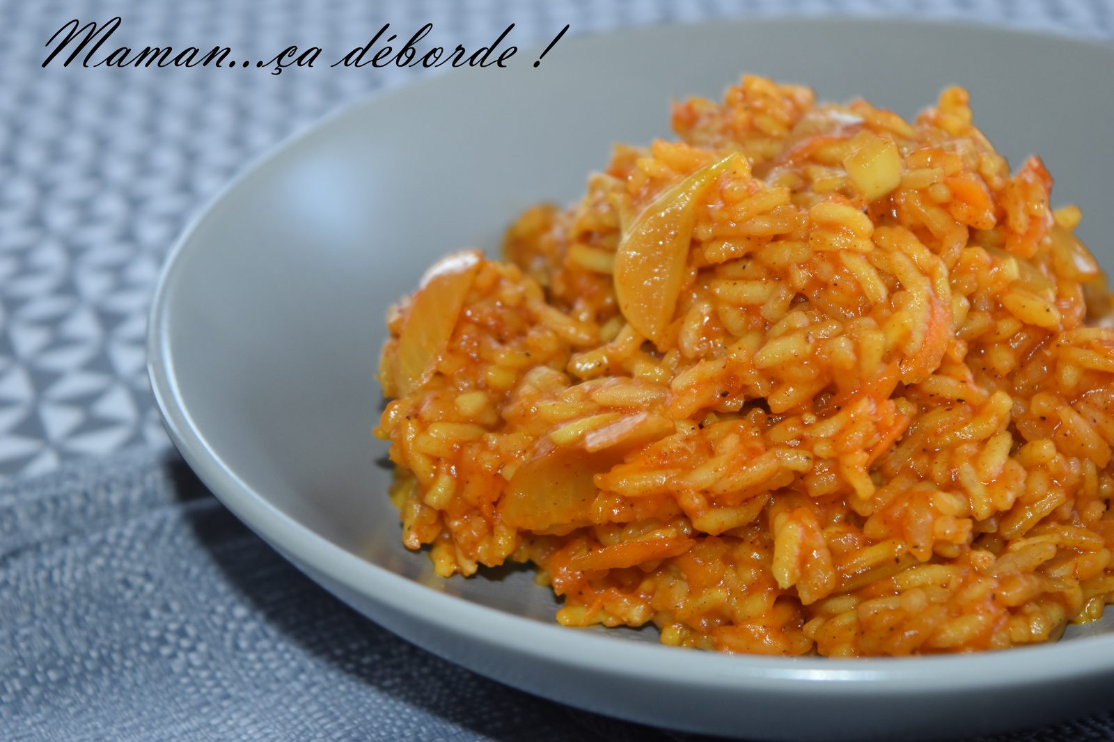Madghout ou Riz à la tomate et aux épices