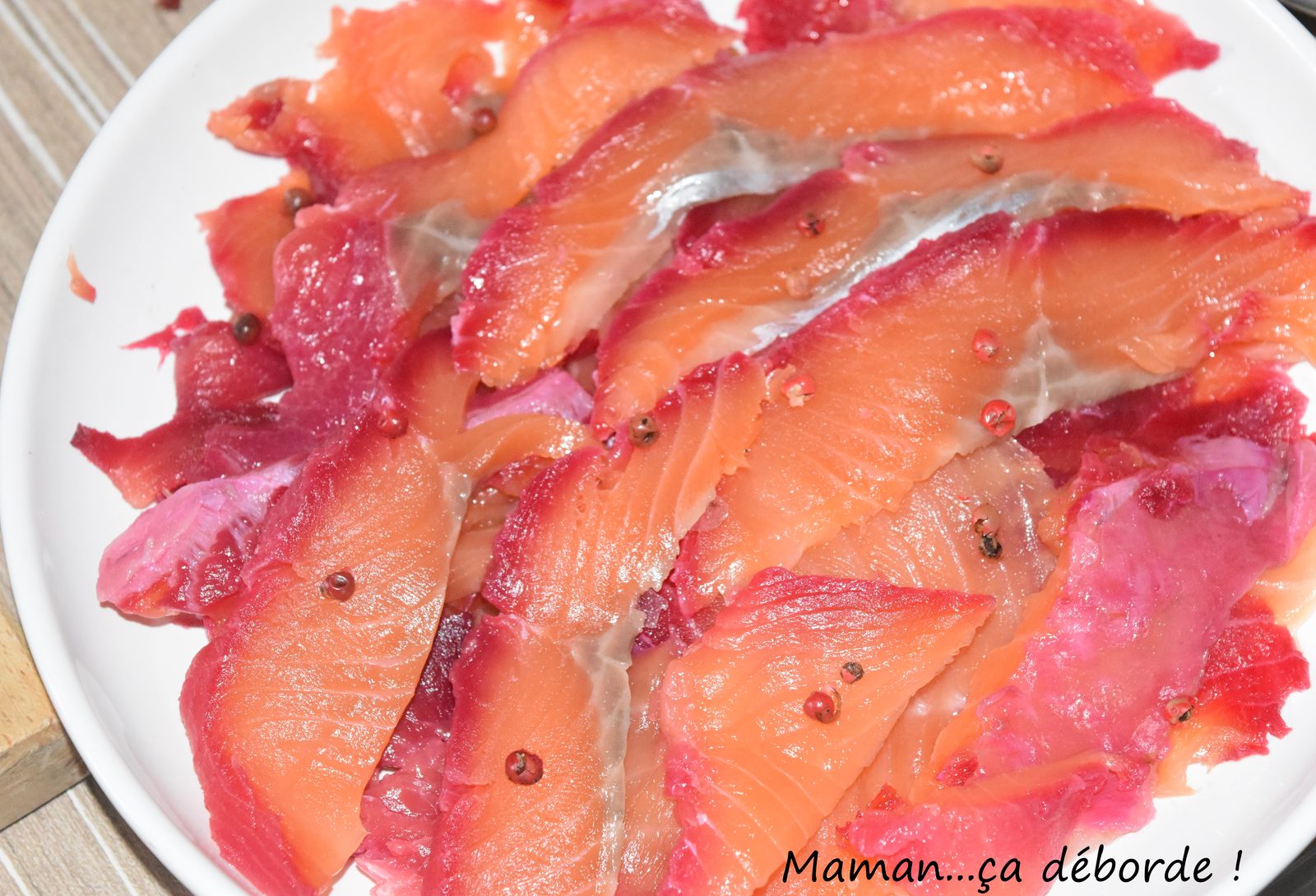 Saumon gravlax à la betterave