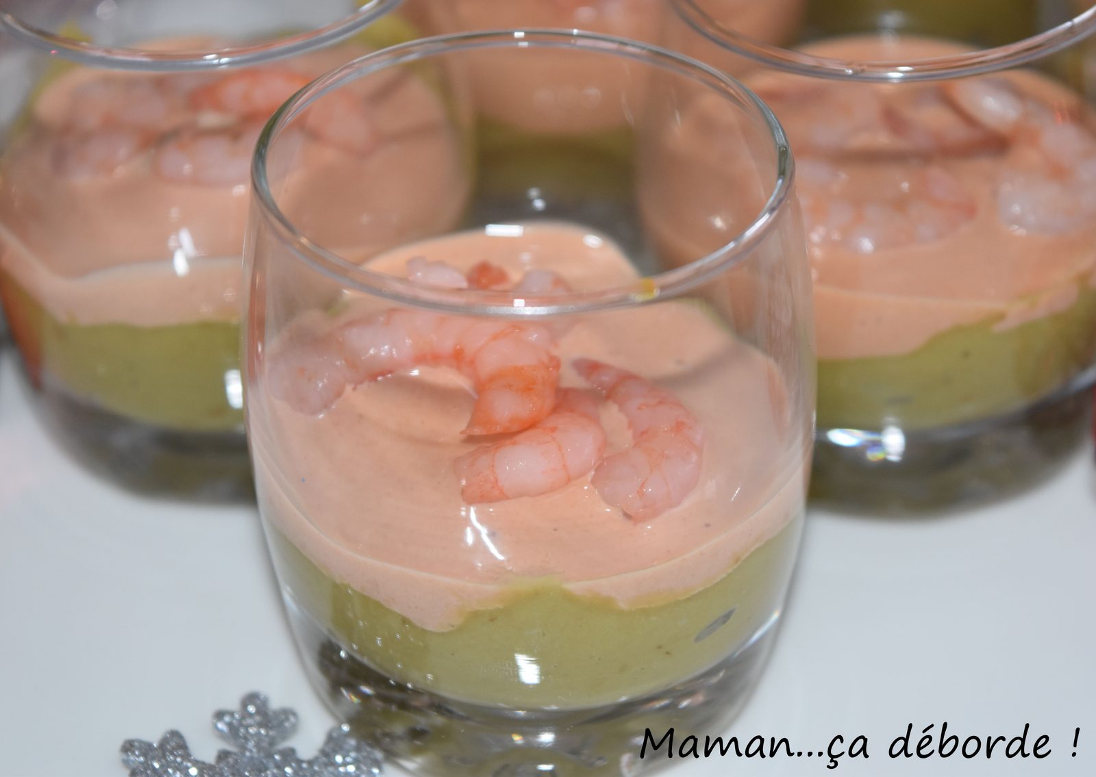 Verrine avocat et crevette sauce cocktail